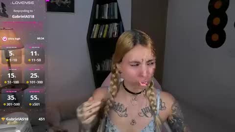 I AM JENN  online show from 10.19.25