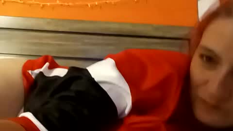 SnowBunny online show from 01.22.25