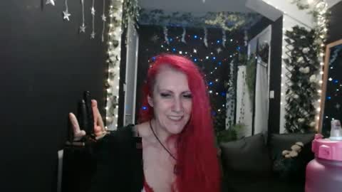 Snapshot of saucysky chatting on 01.09.25 SaucySky online show from 01.09.25