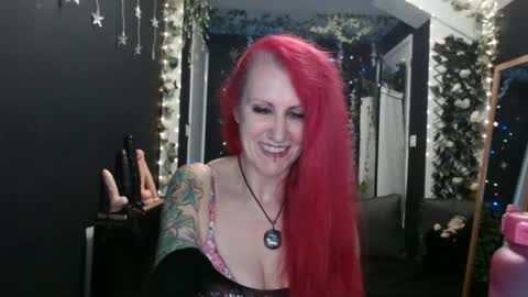 Snapshot of saucysky chatting on 01.18.25 SaucySky online show from 01.18.25