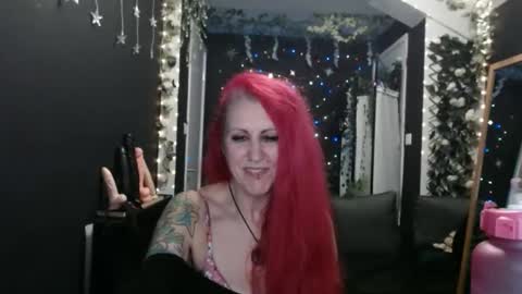 Snapshot of saucysky chatting on 01.18.25 SaucySky online show from 01.18.25