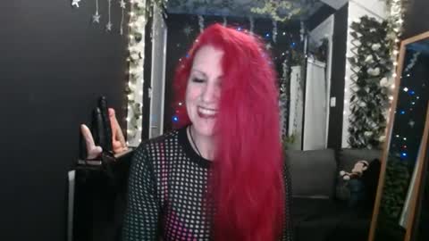 Snapshot of saucysky chatting on 01.22.25 SaucySky online show from 01.22.25