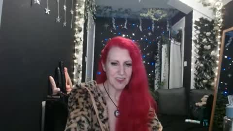 Snapshot of saucysky chatting on 01.28.25 SaucySky online show from 01.28.25