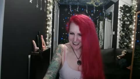 Snapshot of saucysky chatting on 02.03.25 SaucySky online show from 02.03.25