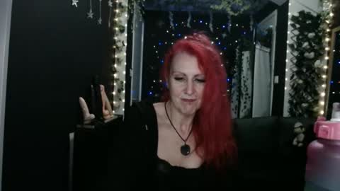 Snapshot of saucysky chatting on 02.05.25 SaucySky online show from 02.05.25