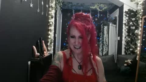 Snapshot of saucysky chatting on 02.08.25 SaucySky online show from 02.08.25
