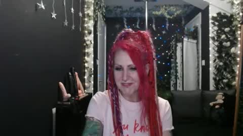 Snapshot of saucysky chatting on 02.21.25 SaucySky online show from 02.21.25
