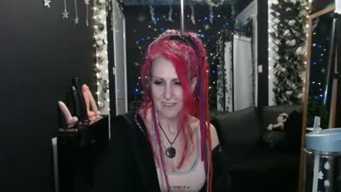 Snapshot of saucysky chatting on 02.27.25 SaucySky online show from 02.27.25