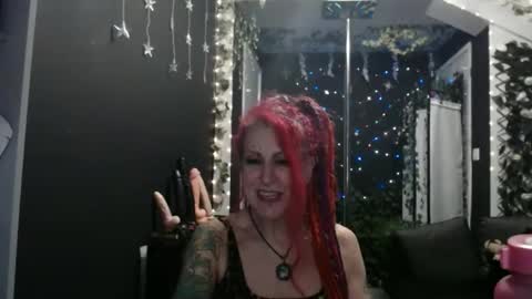 Snapshot of saucysky chatting on 02.28.25 SaucySky online show from 02.28.25