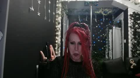 Snapshot of saucysky chatting on 02.28.25 SaucySky online show from 02.28.25