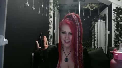 Snapshot of saucysky chatting on 03.09.25 SaucySky online show from 03.09.25