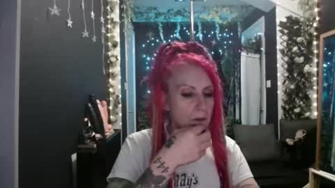 SaucySky online show from 11.30.25