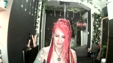 SaucySky online show from 05.09.26