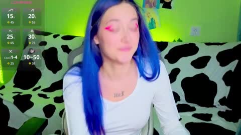 Snapshot of savage_lust_ chatting on 09.19.25 Ariel online show from 09.19.25