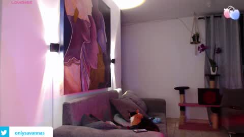 Snapshot of savanna_wallace chatting on 09.10.25 Savannaredhair 33 Angelebony33 online show from 09.10.25