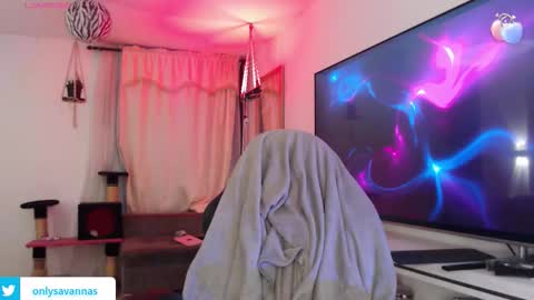 Snapshot of savanna_wallace chatting on 10.30.25 Savannaredhair 33 Angelebony33 online show from 10.30.25