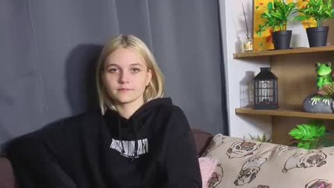 Snapshot of savannahshor chatting on 10.02.25 savannahshor online show from 10.02.25
