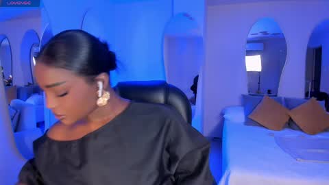 S a v a n n a h  online show from 04.08.26