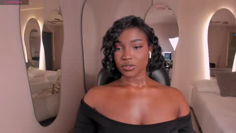 Snapshot of savannahstorm_ chatting on 04.23.26 S a v a n n a h online show from 04.23.26