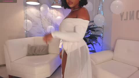 Snapshot of savannahstorm_ chatting on 05.22.26 S a v a n n a h online show from 05.22.26