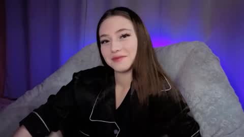 Snapshot of savannasotos chatting on 04.28.26 Sophie online show from 04.28.26