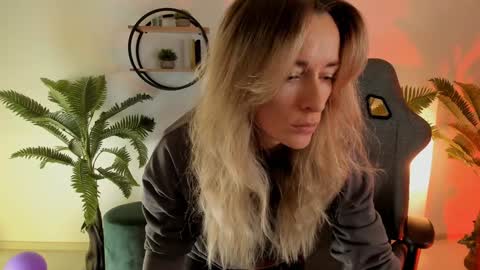 save the qween online show from 12.14.24