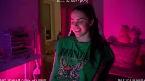 Naomi online show from 12.18.25