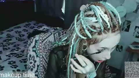 pronoun she. name Mary. age 21. online show from 06.10.26