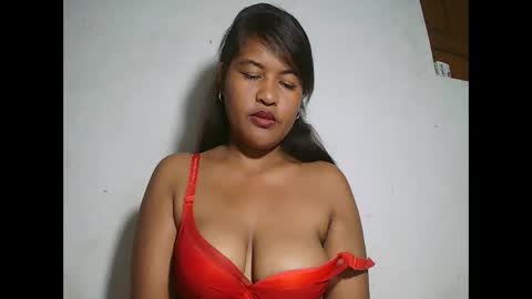 saylla1 online show from 02.06.26