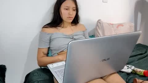Snapshot of sayuce_black chatting on 12.21.24 sayuce black online show from 12.21.24