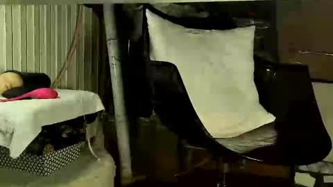 Snapshot of sbamx chatting on 12.19.24 Sbamx online show from 12.19.24