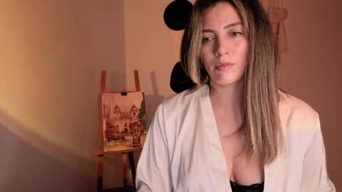 Snapshot of scalertt__steel_ chatting on 10.23.25 Venus online show from 10.23.25