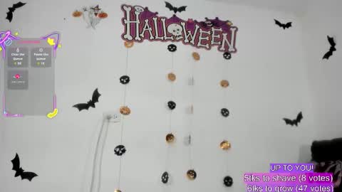 Snapshot of scar_oconnor_ chatting on 10.24.25 Scarlett Oconnor online show from 10.24.25