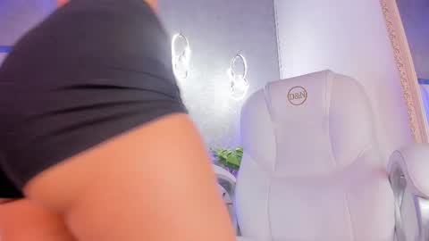 Scarlett online show from 11.15.25