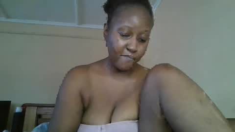 scarlet_25142359 online show from 09.17.25