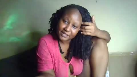 scarlet_25142359 online show from 10.22.25