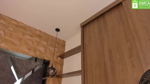 scarlet__jones_ online show from 10.05.25