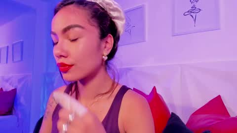 Scarlet online show from 04.17.26