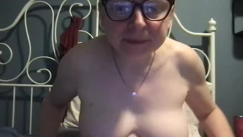 scarlet_envyy online show from 09.09.25