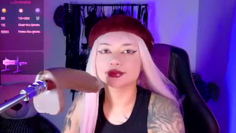 scarlet_gold online show from 06.17.26