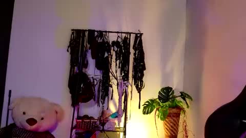 scarlet_gold online show from 07.15.26