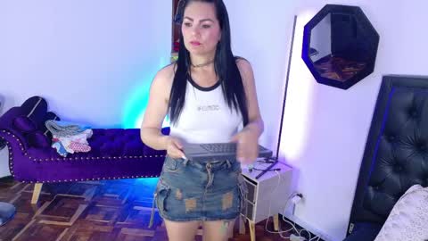 Snapshot of scarlet_hiit chatting on 06.03.26 scarlet_hiit online show from 06.03.26