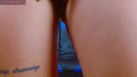 Snapshot of scarlet_sexy12 chatting on 02.25.25 scarlet_sexy12 online show from 02.25.25