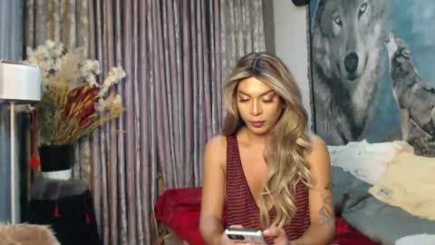 Snapshot of scarlet_ts69 chatting on 01.27.25 scarlet online show from 01.27.25