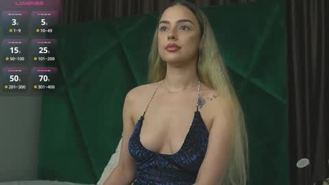 Snapshot of scarletcoles chatting on 10.08.25 Scarlet online show from 10.08.25