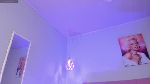 Scarlet  online show from 01.12.26