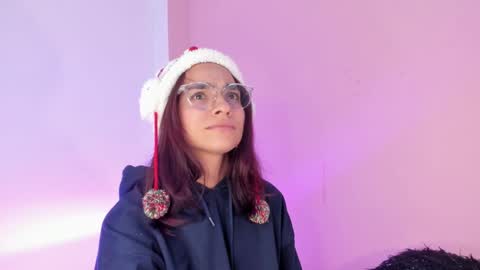 I am  Scarleth  Check mi profile online show from 12.29.24