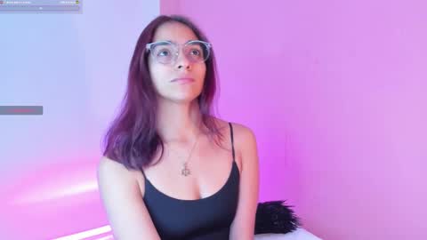 I am  Scarleth  Check mi profile online show from 01.15.25