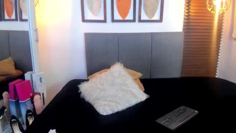 Snapshot of scarleth_swann chatting on 10.09.25 scarleth online show from 10.09.25