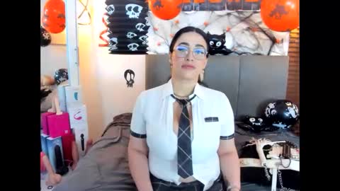 Snapshot of scarleth_swann chatting on 10.24.25 scarleth online show from 10.24.25